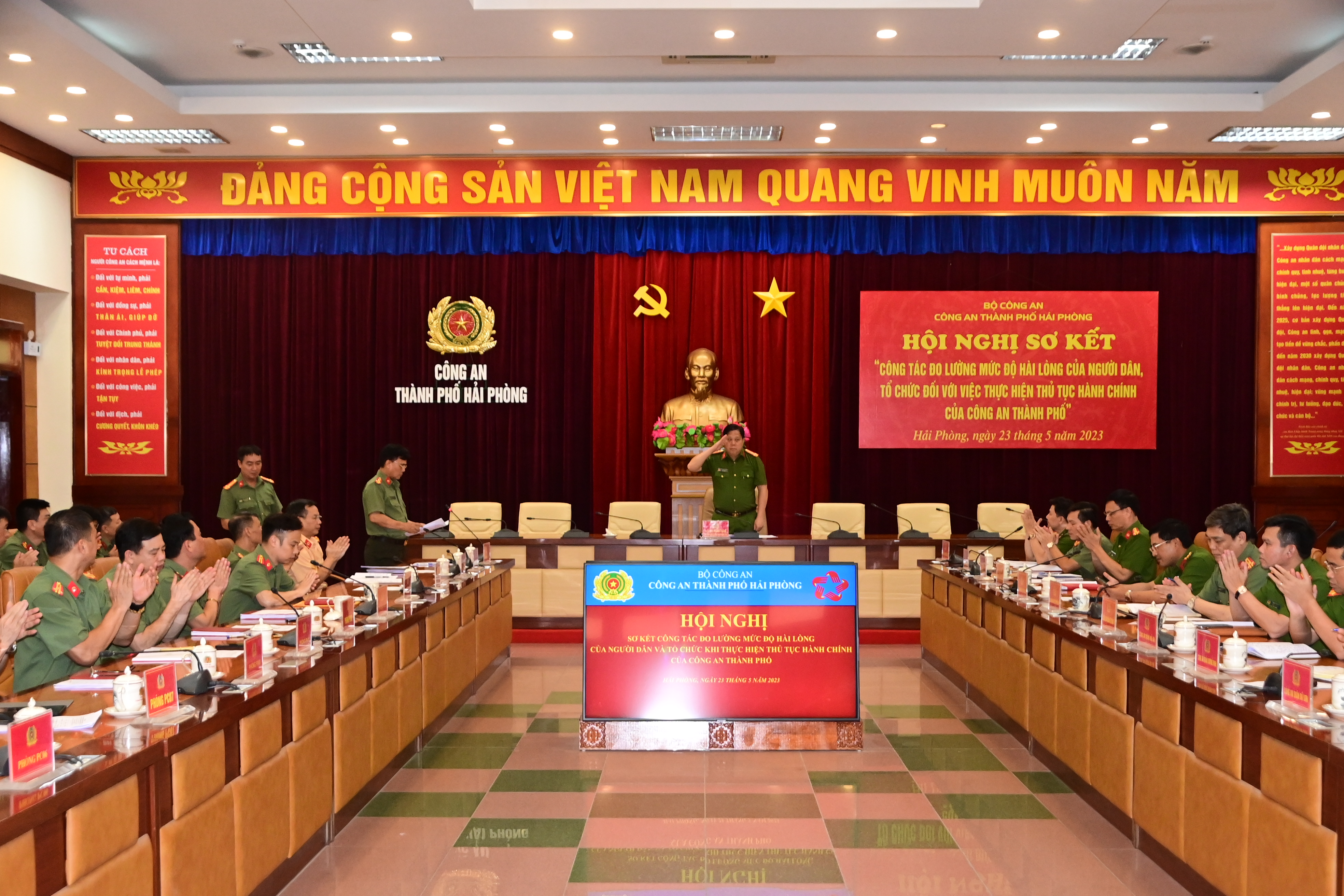 Sơ kết công tác đo lường mức độ hài lòng của người dân, tổ chức đối với việc thực hiện thủ tục hành chính của lực lượng CATP